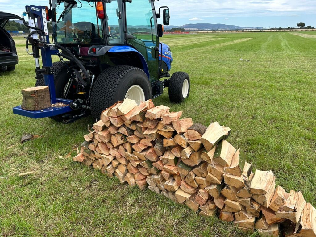 tractor-log-splitter
